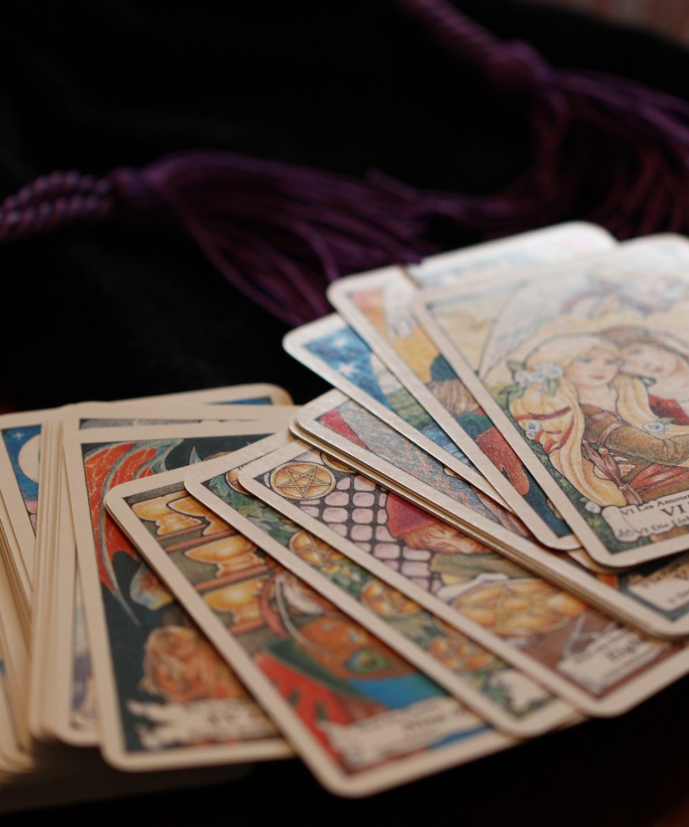 Jogo de Búzios e Tarot — MagiasQuimbada